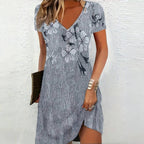 Blommig Vintage Klänning i Bomull och Polyester – Kortärmad V - Ringning Knälängd - STILUNA