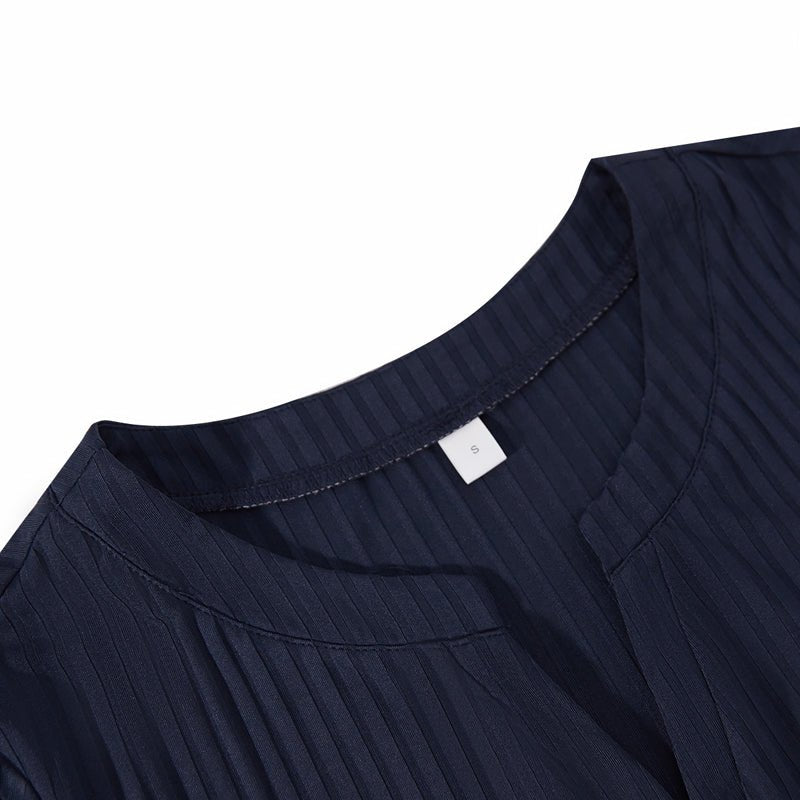 Enfärgad Blus i Bomull och Polyester med V - Ringning – Kortärmad för Vår och Sommar - STILUNA