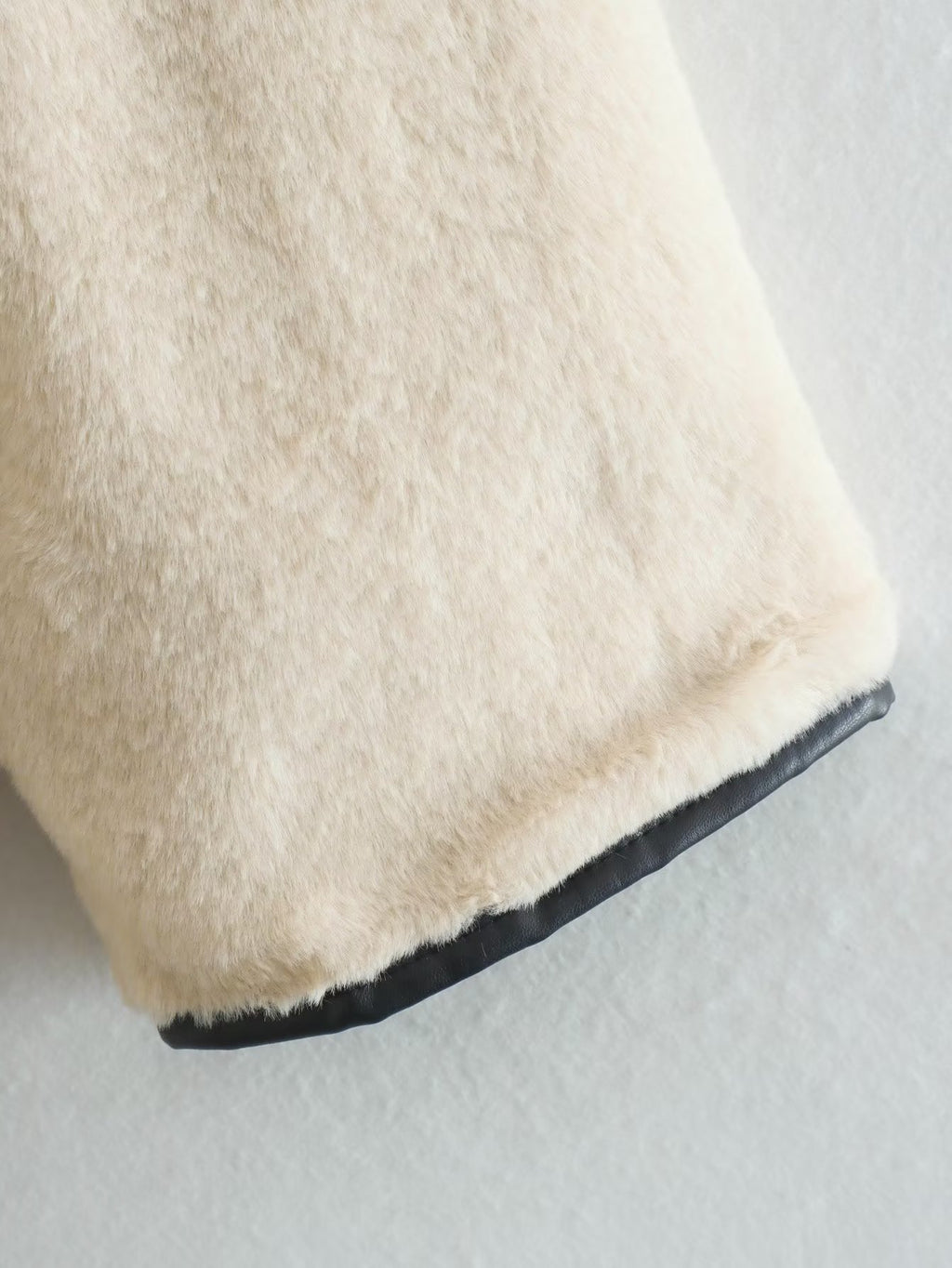 Stilfull Imitationpälsjacka med Rund Hals och Löst Skärning för Kvinnor