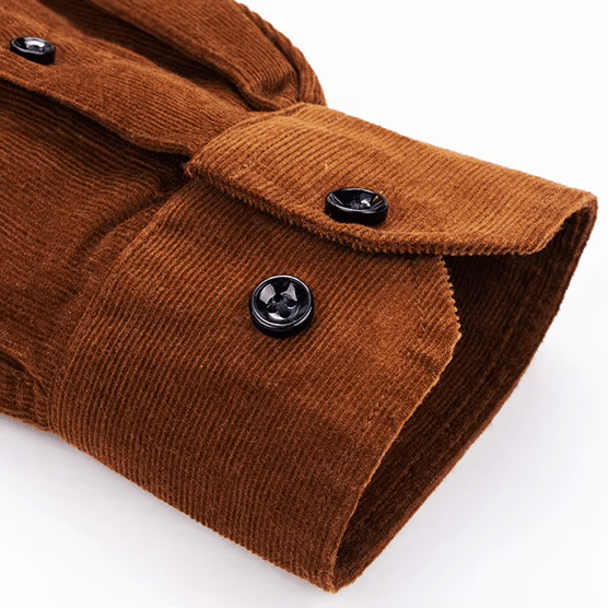 Knapp - up Skjorta i Fin Vale Bomullscorduroy med Spridande Krage - STILUNA