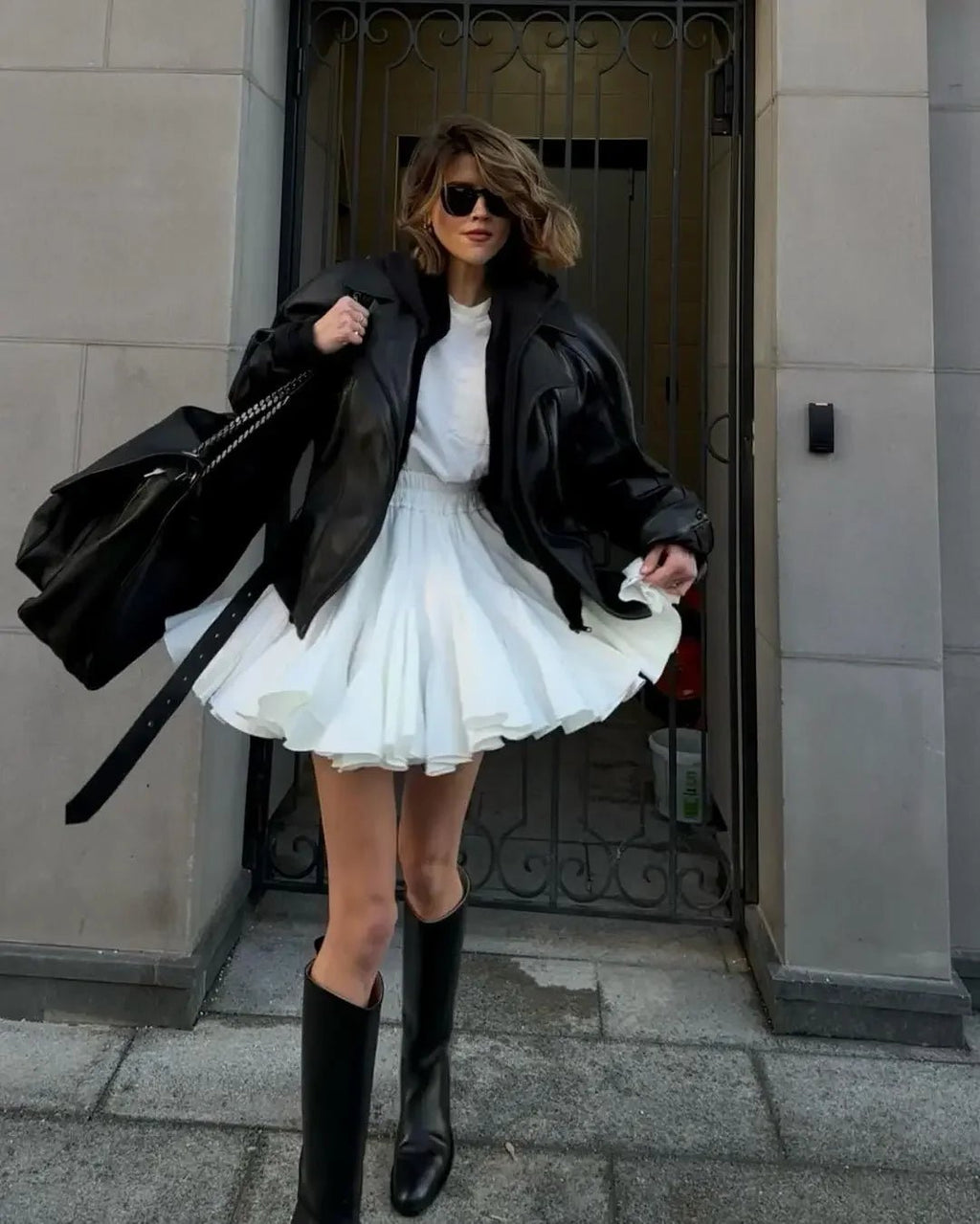 Mini Kjol med Hög Midja: Upplev Sexig och Söt Stil för Moderna Kvinnor - STILUNA