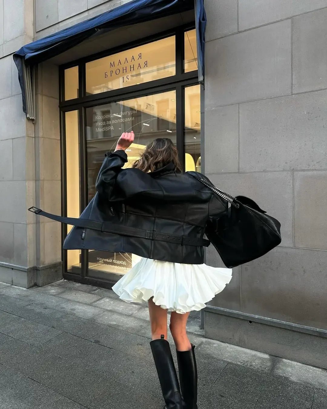 Mini Kjol med Hög Midja: Upplev Sexig och Söt Stil för Moderna Kvinnor - STILUNA