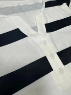 Randig T-shirt med V - ringning för Dam – Bekväm och Mångsidig i Bomullsblandning - STILUNA