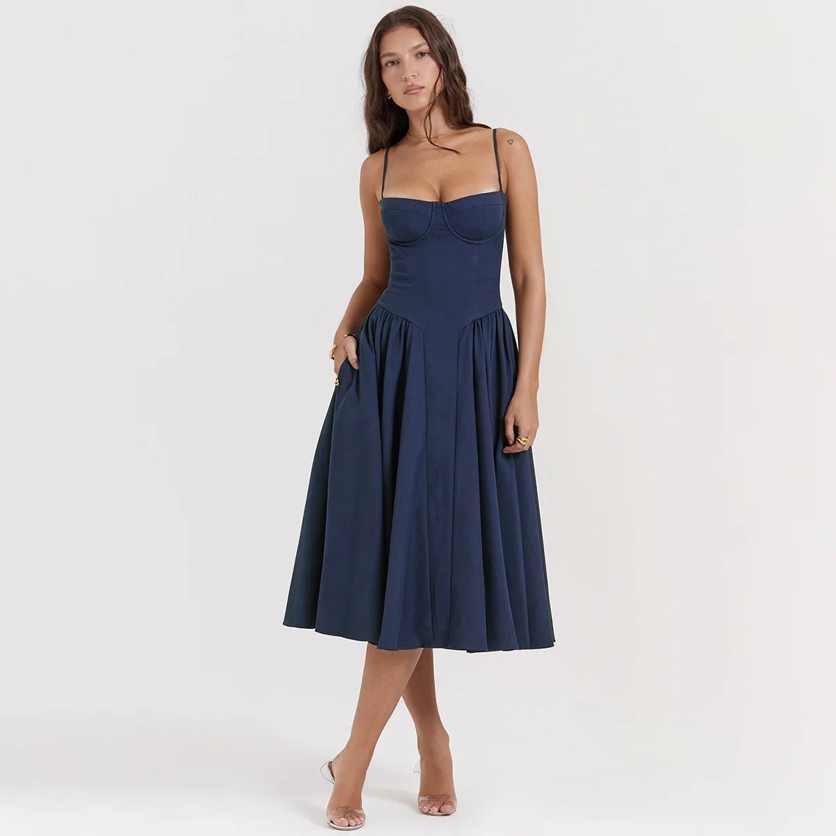 Sommardress för Damer – Elegant Ärmlös Rygglös Plisserad Midi Klänning - STILUNA