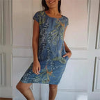 Sommarklänning med Botaniskt Print & Fickor – Boho Stil - STILUNA